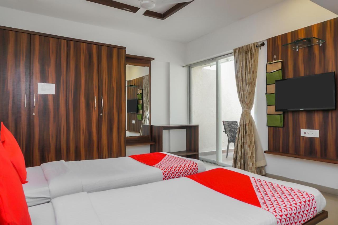 Oyo 7673 The Ark Hotel 3*
