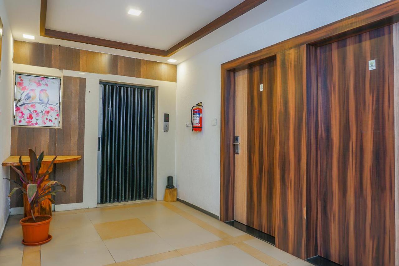 Oyo 7673 The Ark Hotel Pune