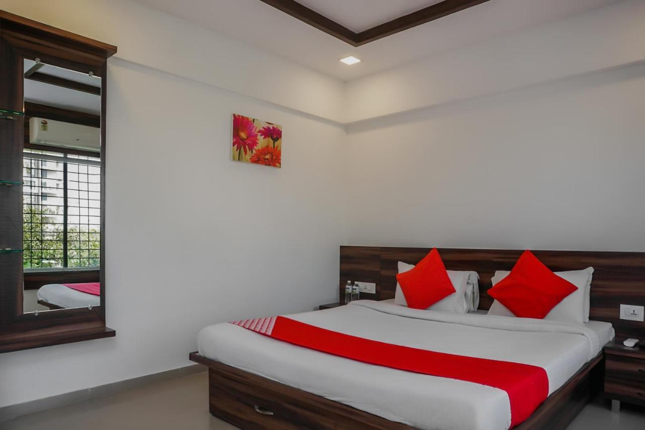 Oyo 7673 The Ark Hotel