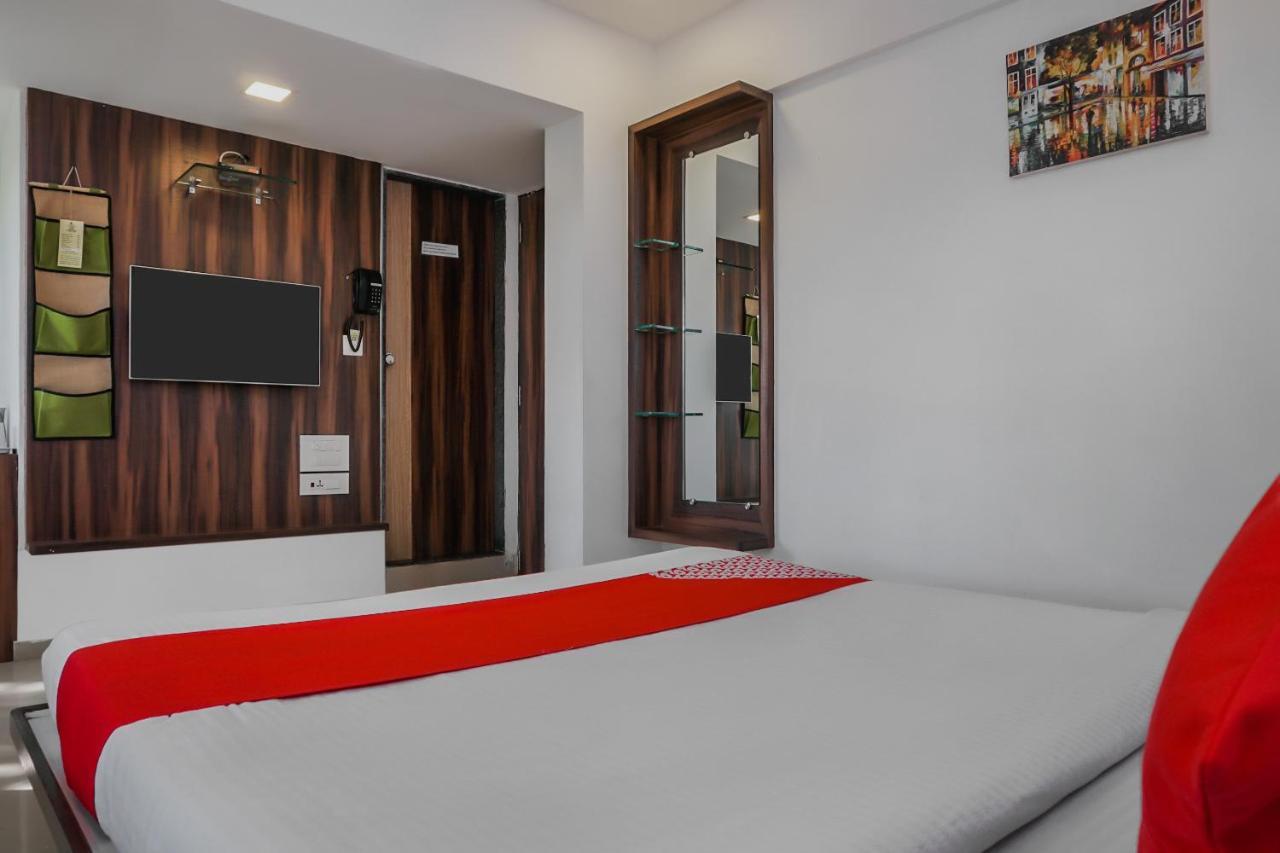 Oyo 7673 The Ark Hotel